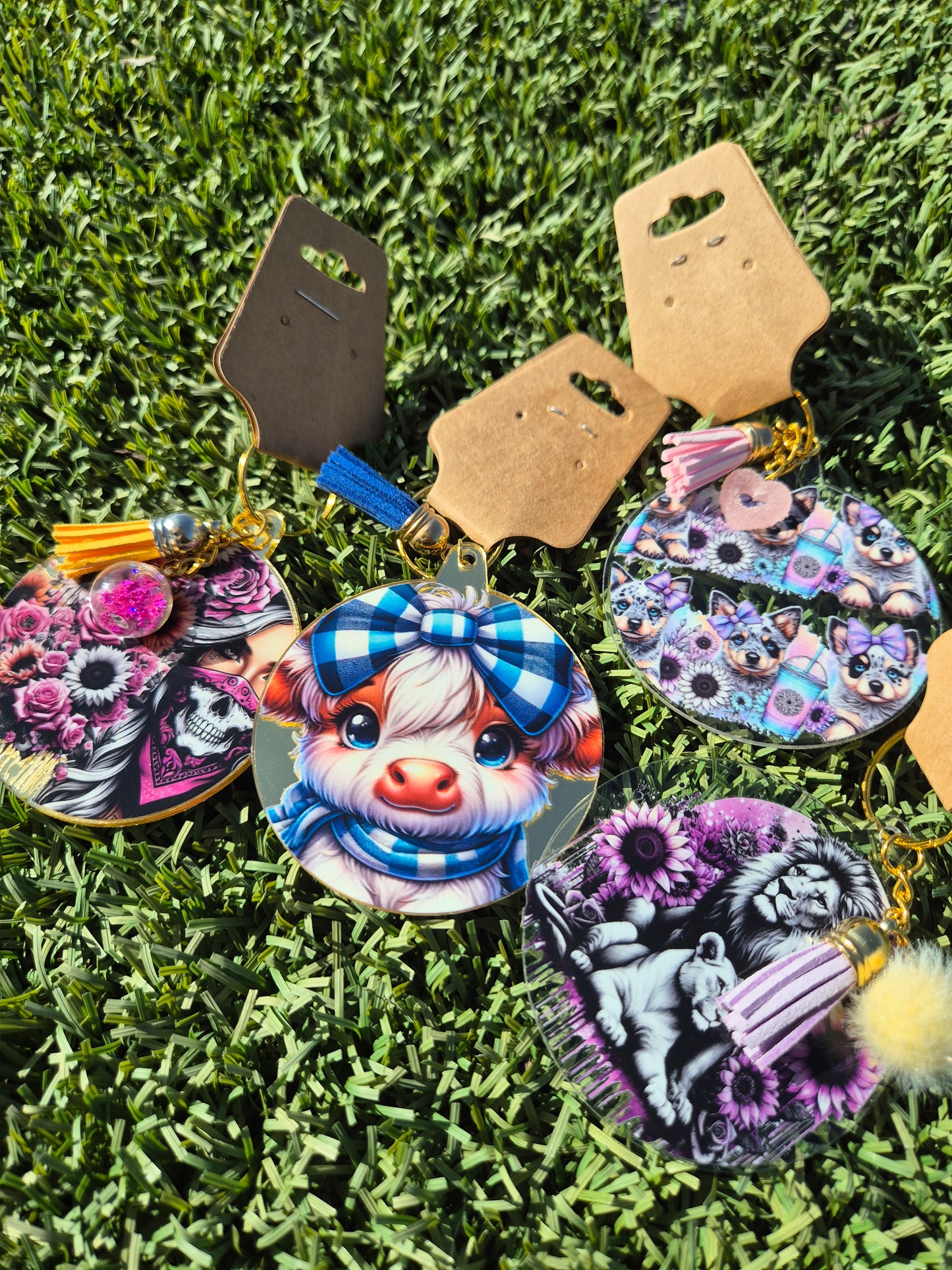 ROUND KEYCHAINS