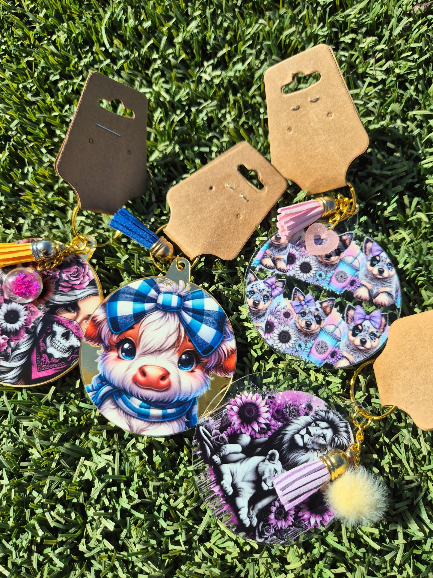 ROUND KEYCHAINS
