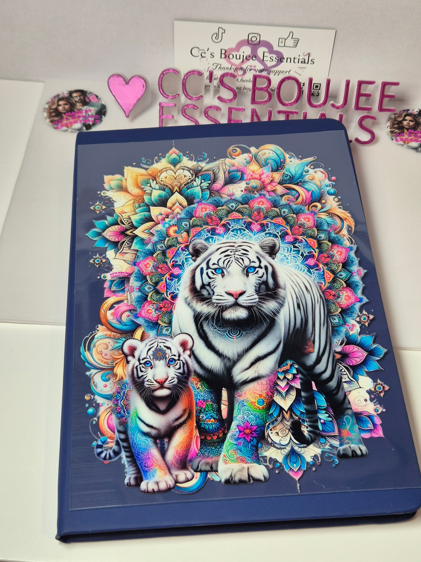 WHITE TIGER WITH CUB A5 EXCLUSIVE