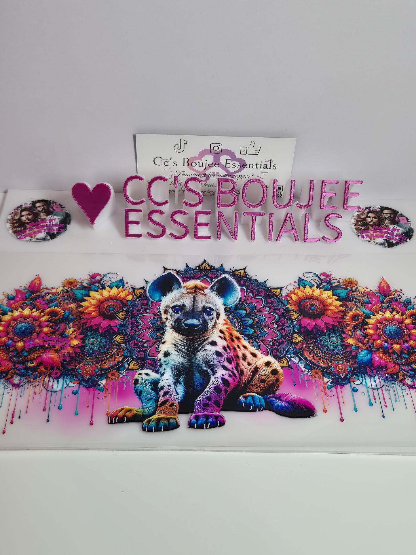 HYENA EXCLUSIVE WRAP