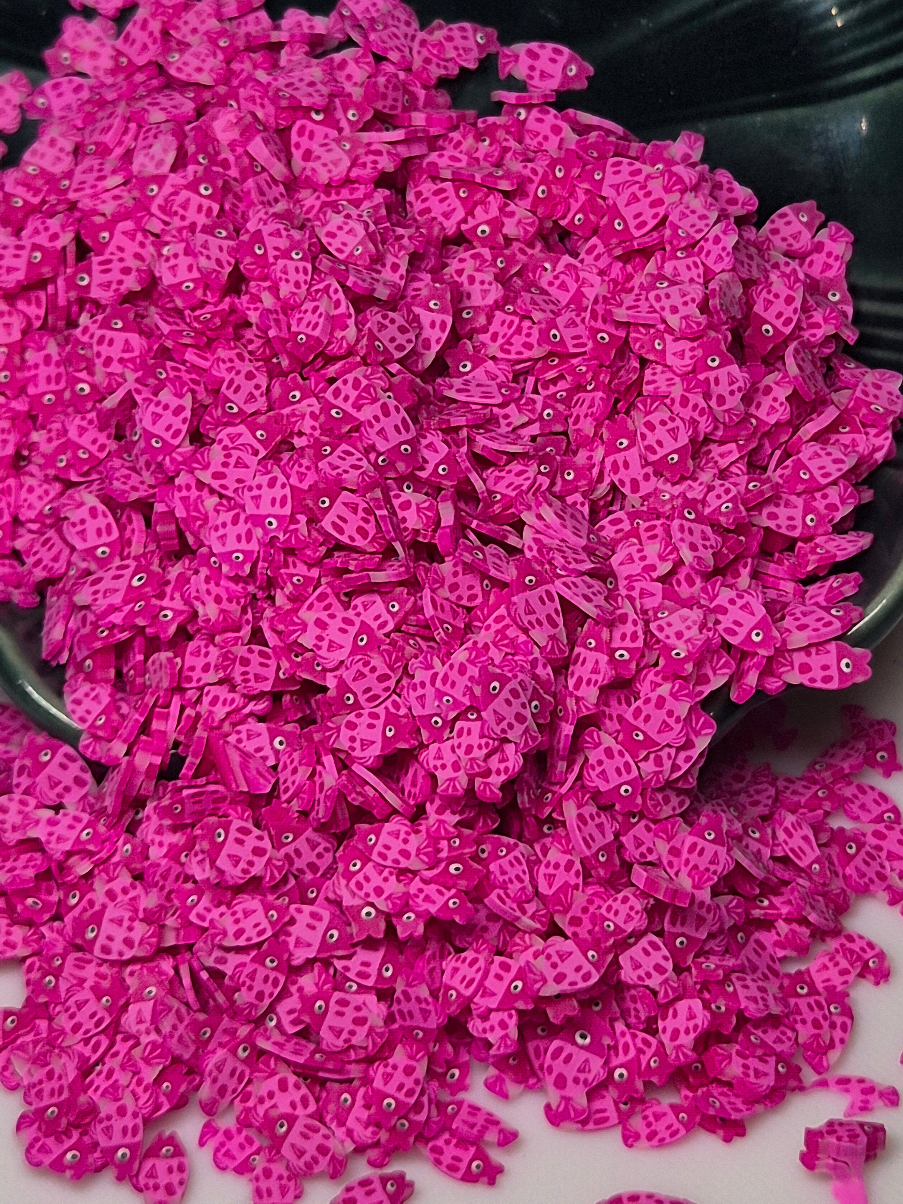 CLAY PIECES PINK FISH