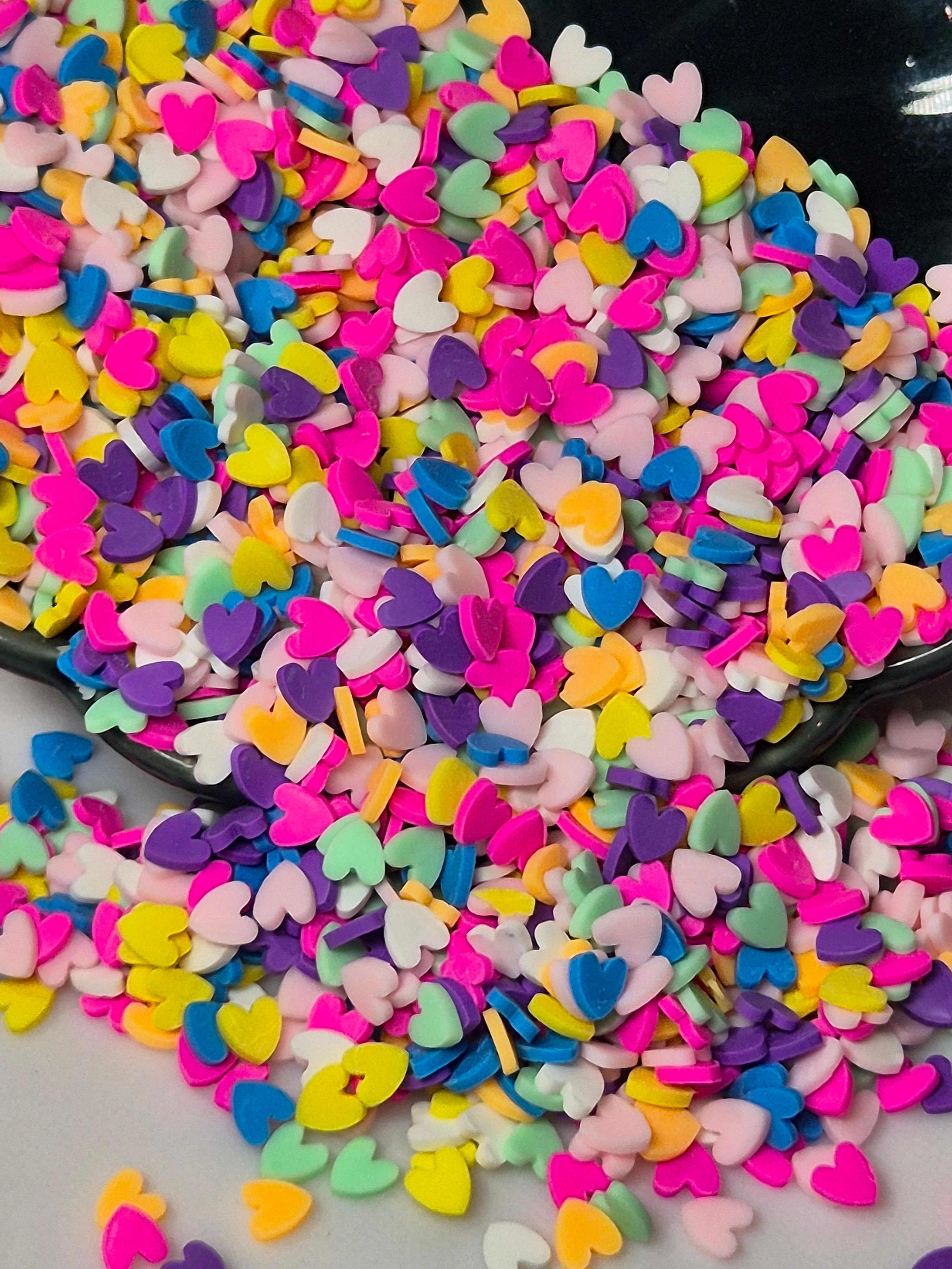 CLAY PIECES COLOURFUL HEARTS