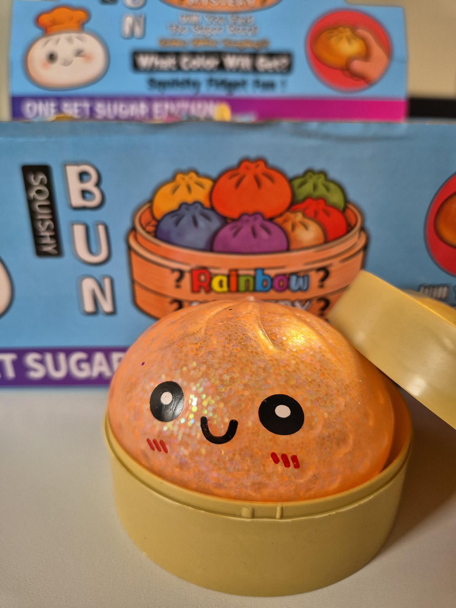 MYSTERY DUMPLING GLITTER