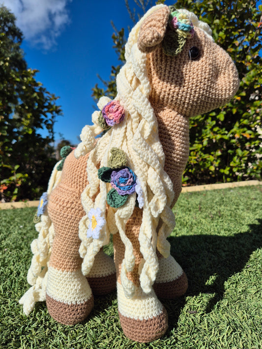 CROCHET HORSE